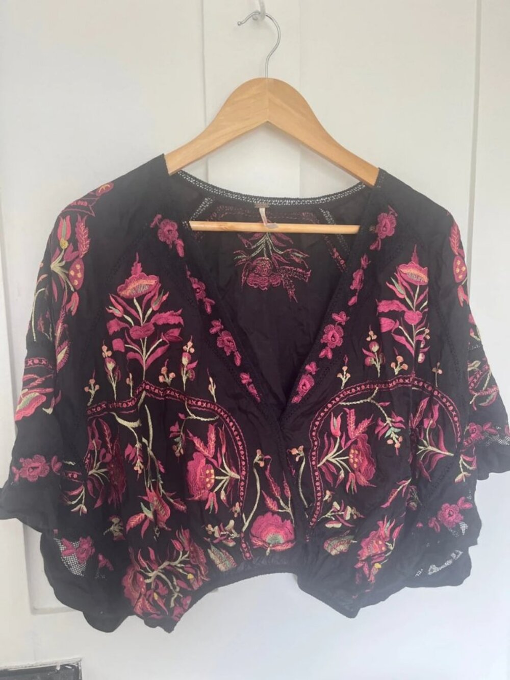Women's Black Floral Embroidered Boho Blouse Size XS